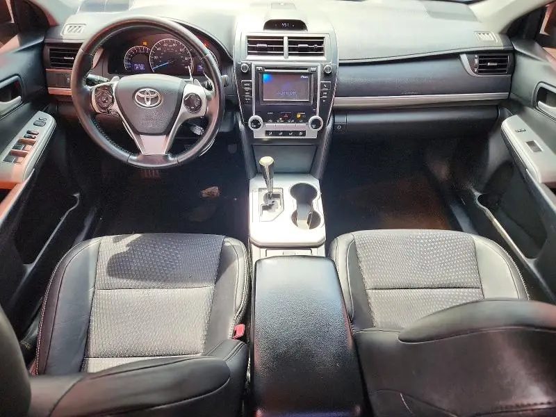 2014 TOYOTA CAMRY SE  