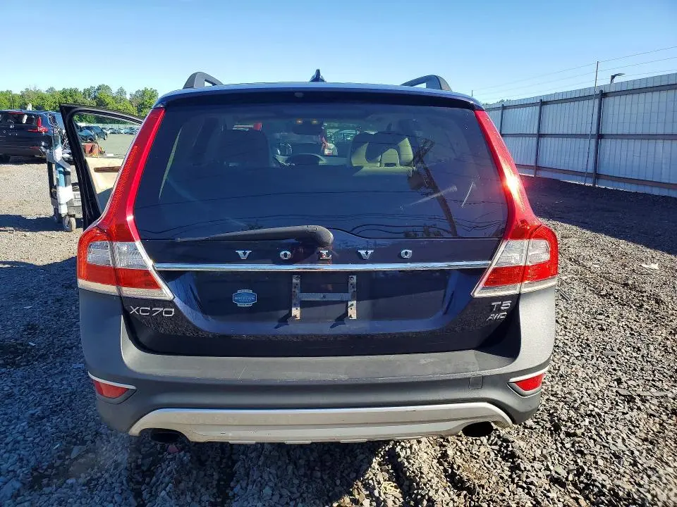 2016 VOLVO XC70 T5 PREMIER  