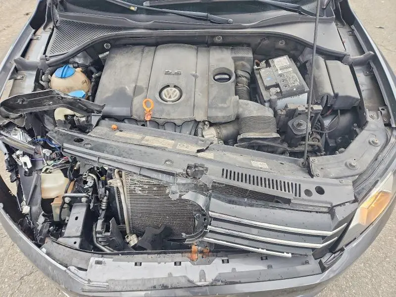 2012 VOLKSWAGEN PASSAT S  