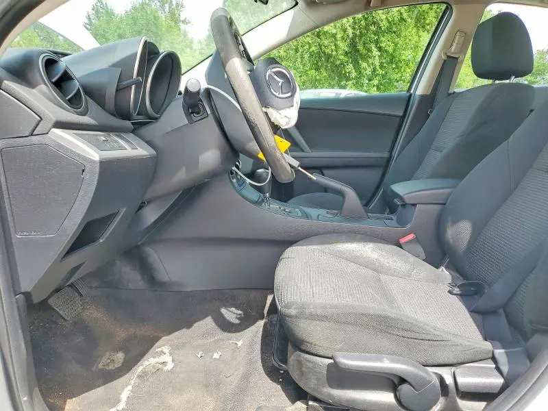 2013 MAZDA 3 I  