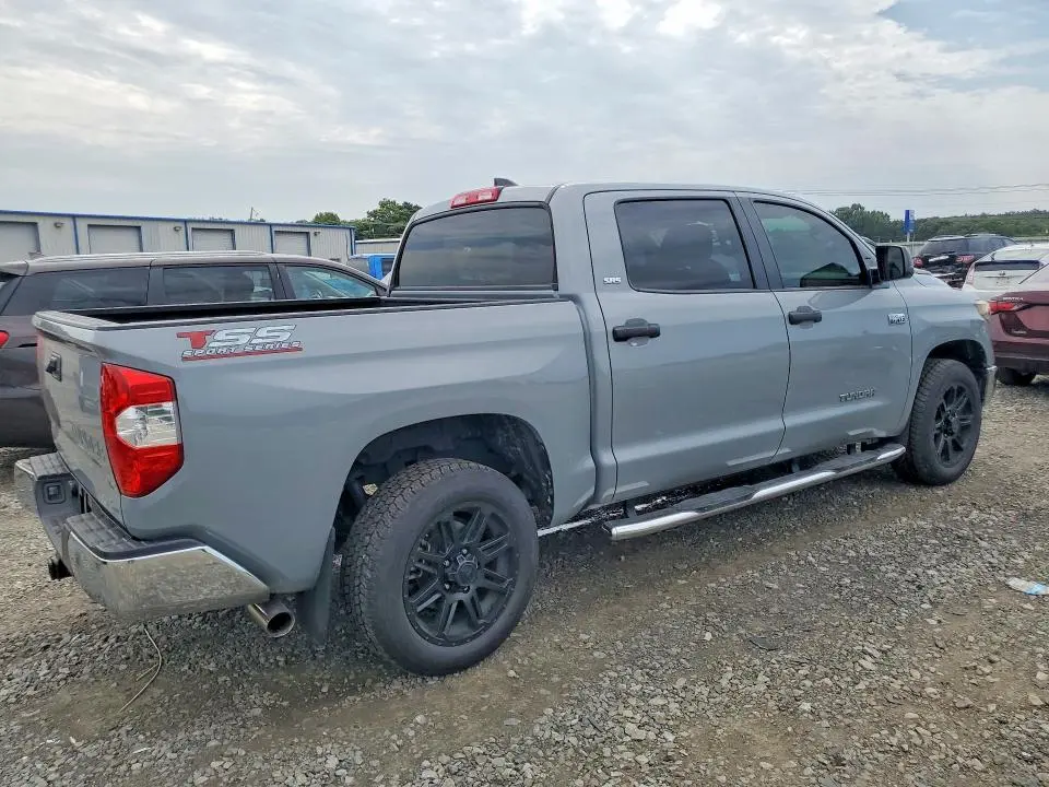 2020 TOYOTA TUNDRA CREWMAX SR5  