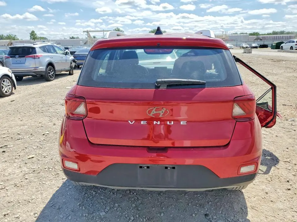2021 HYUNDAI VENUE   