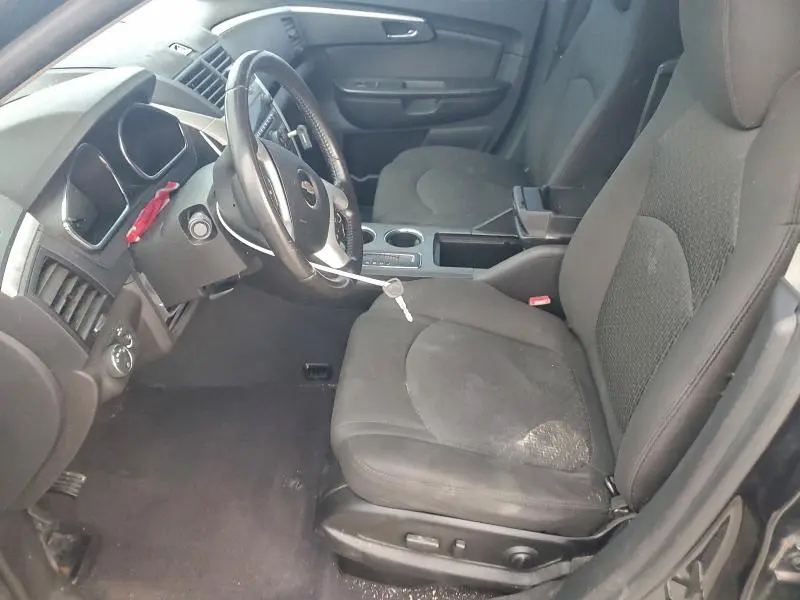 2010 CHEVROLET TRAVERSE LT  