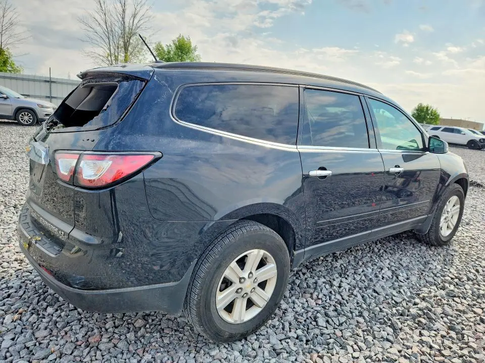 2014 CHEVROLET TRAVERSE LT  