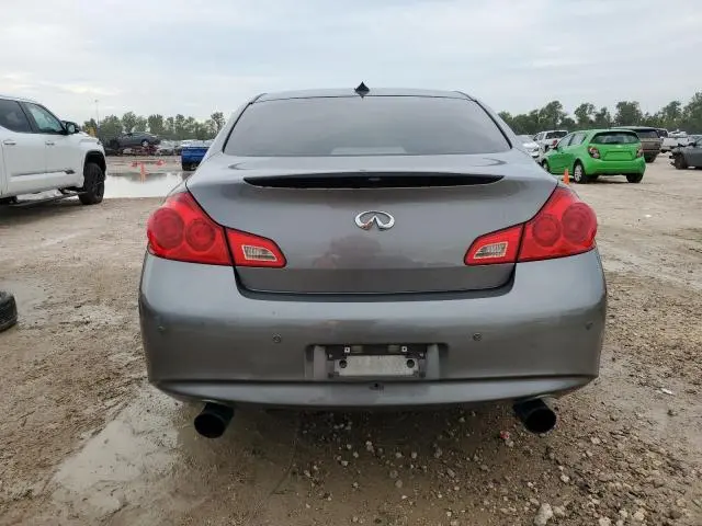 2011 INFINITI G37   
