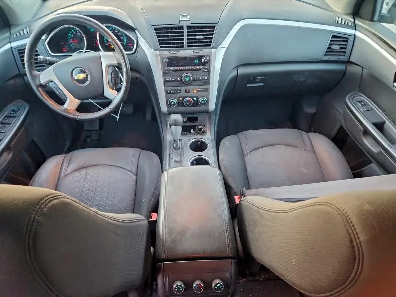 2010 CHEVROLET TRAVERSE LT  