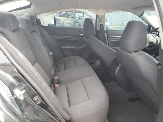 2022 NISSAN ALTIMA SV  