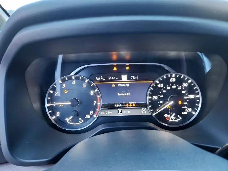 2023 NISSAN TITAN SV  