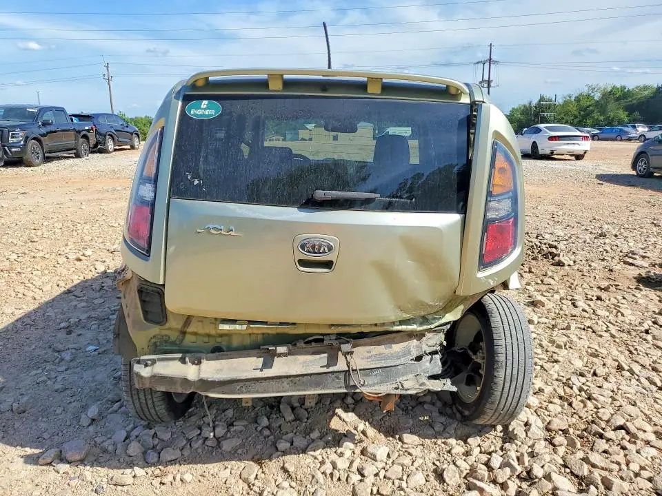 2010 KIA SOUL +  