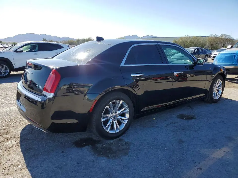 2017 CHRYSLER 300C   