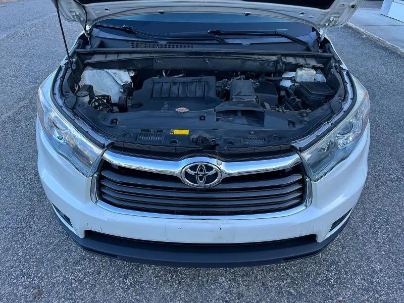 2016 TOYOTA HIGHLANDER XLE  