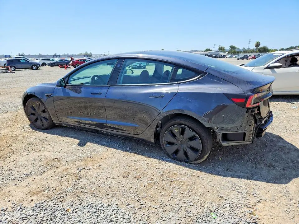 2025 TESLA MODEL 3   