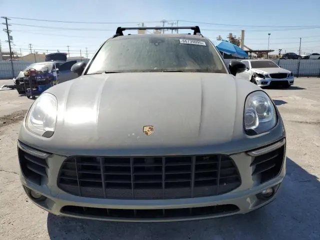 2017 PORSCHE MACAN   
