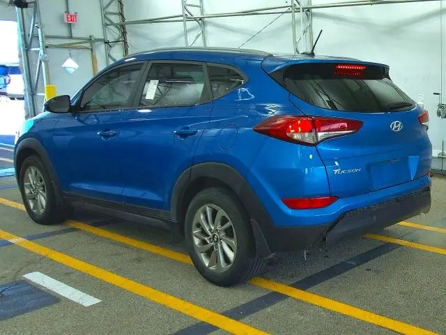 2016 HYUNDAI TUCSON SE  