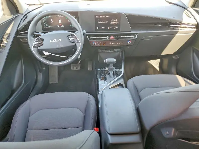 2025 KIA NIRO LX  
