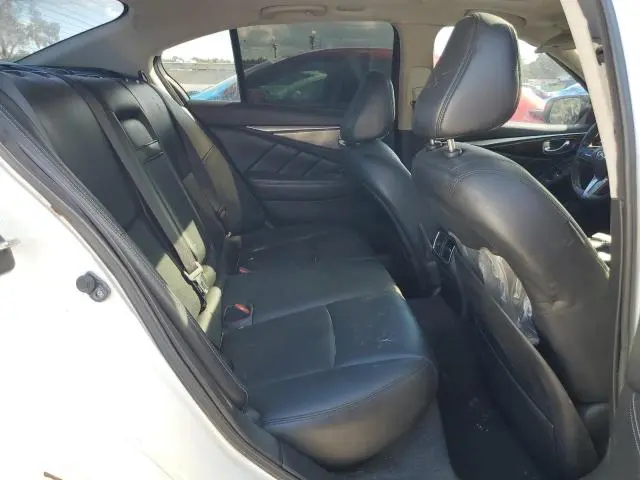 2015 INFINITI Q50 BASE  