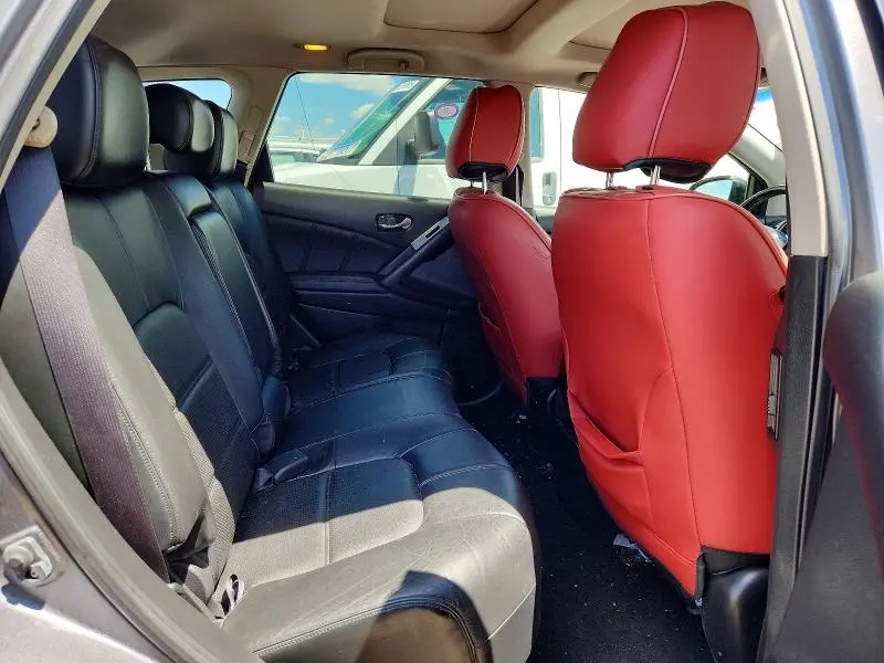 2013 NISSAN MURANO S  