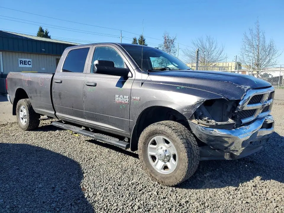 2015 RAM 2500 ST  