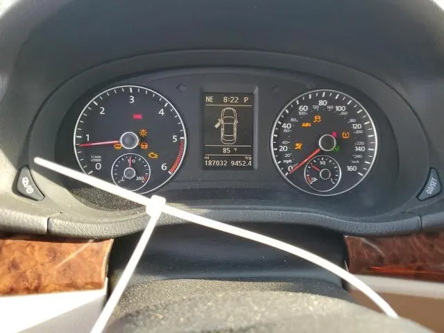 2013 VOLKSWAGEN PASSAT SEL  