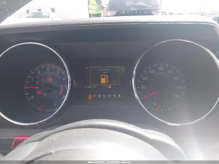 2015 FORD MUSTANG V6