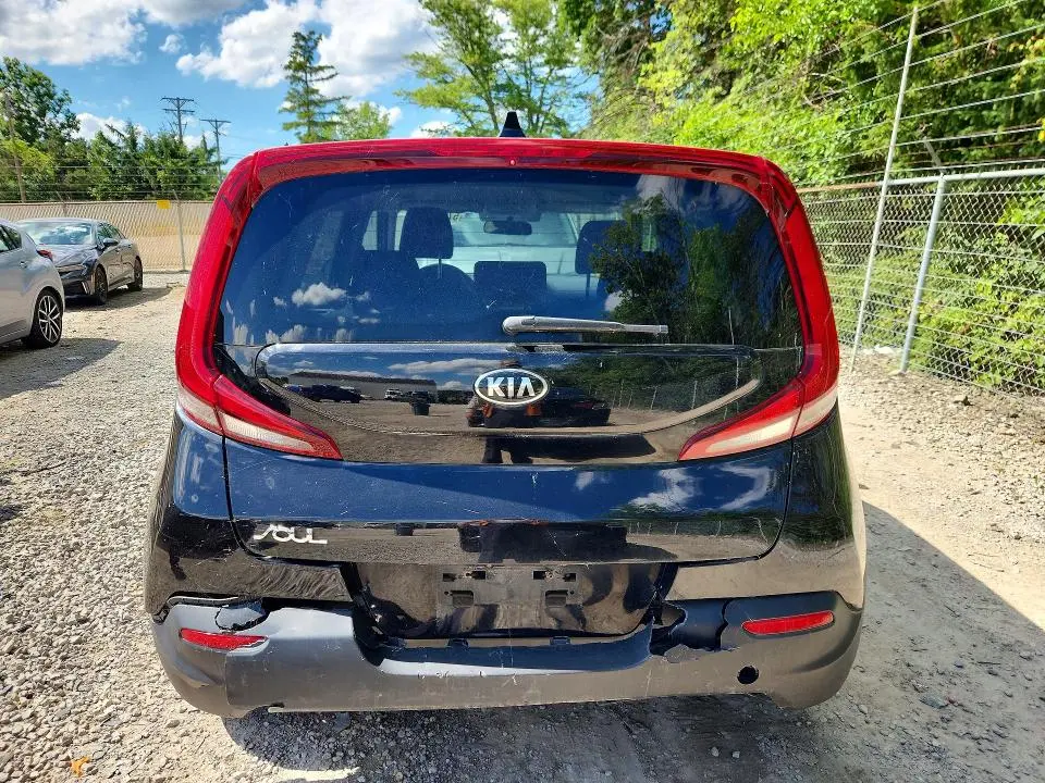 2020 KIA SOUL LX  