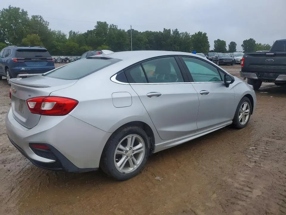 2016 CHEVROLET CRUZE LT  