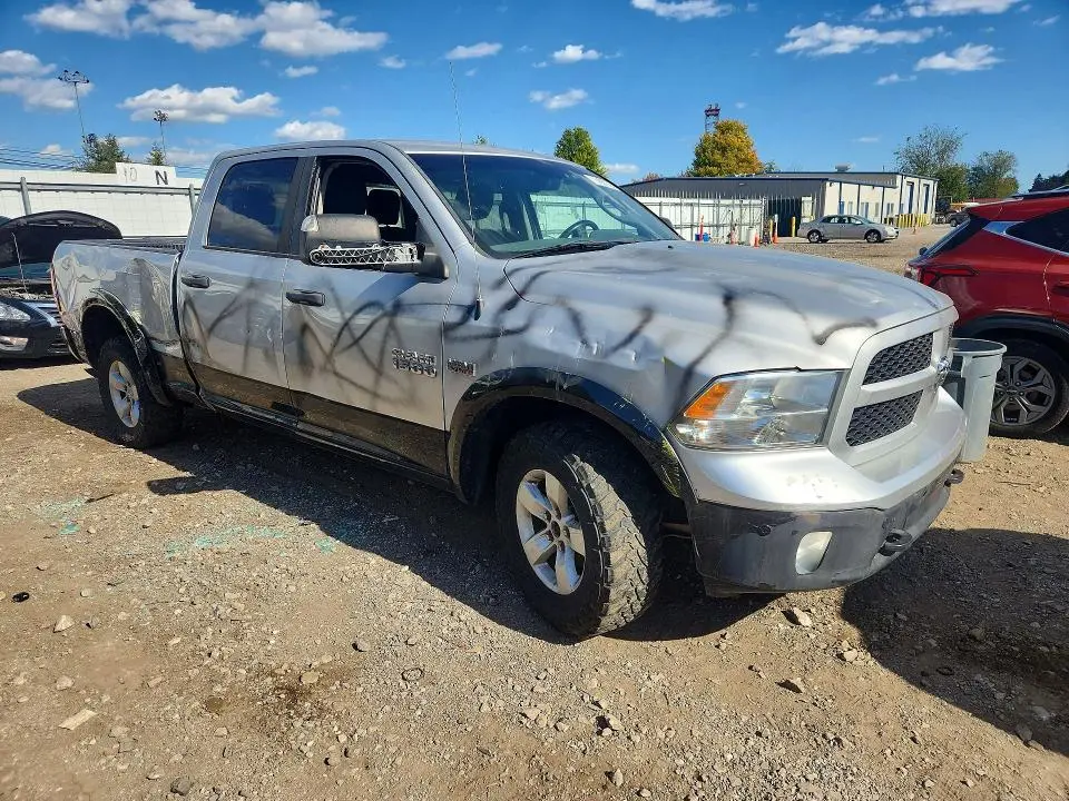 2014 RAM 1500 SLT  