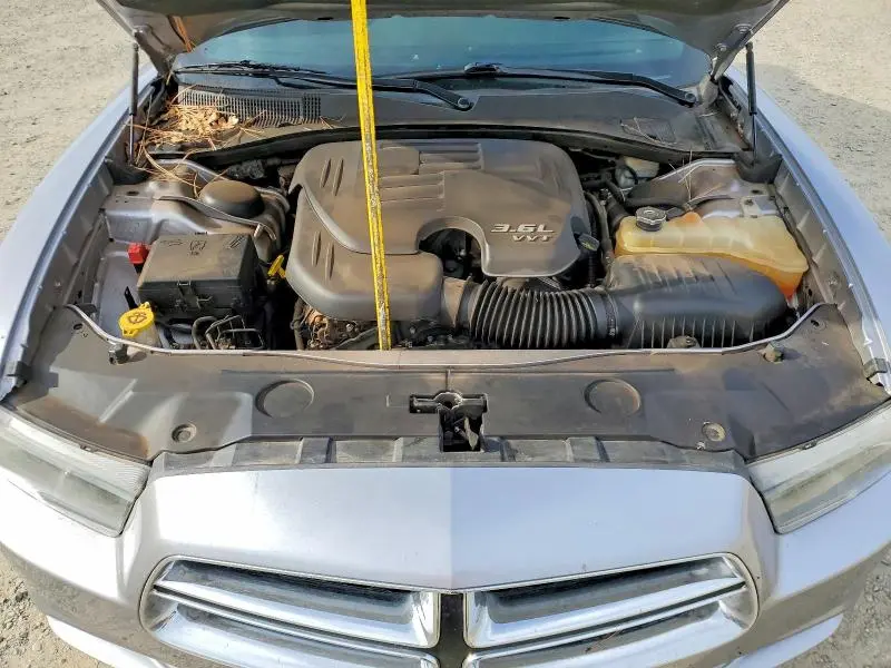 2013 DODGE CHARGER SXT  