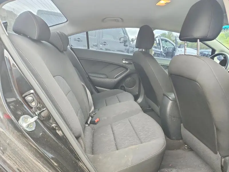 2016 KIA FORTE LX  