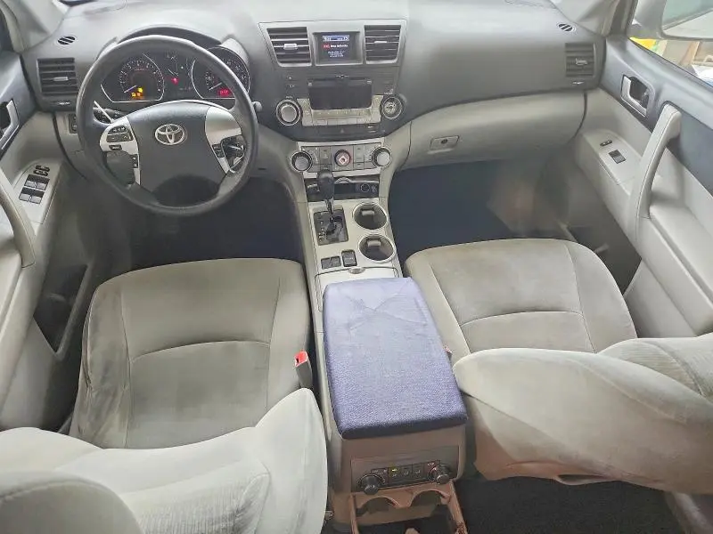 2012 TOYOTA HIGHLANDER BASE  