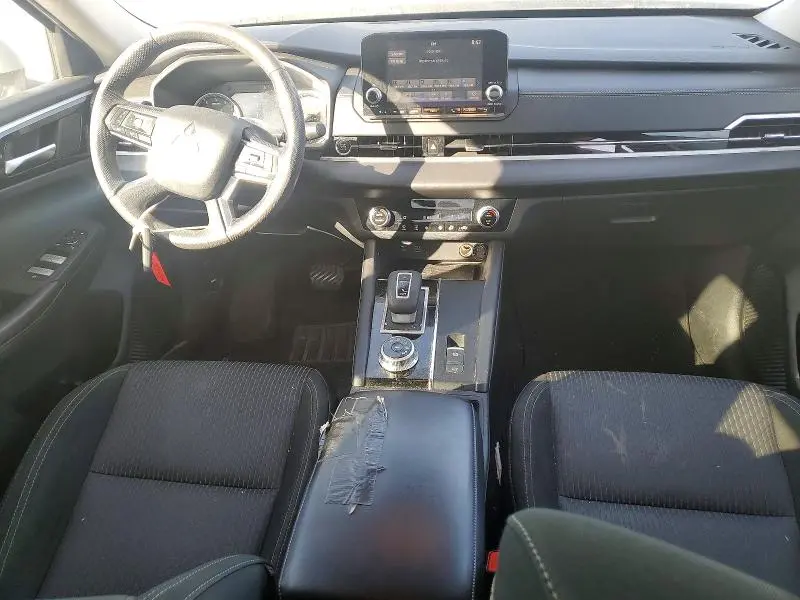 2022 MITSUBISHI OUTLANDER ES  