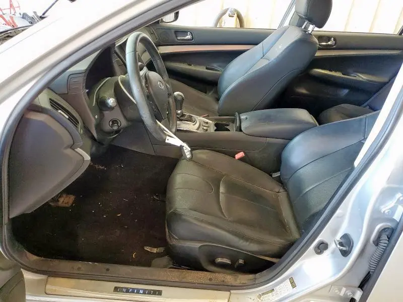 2012 INFINITI G37   