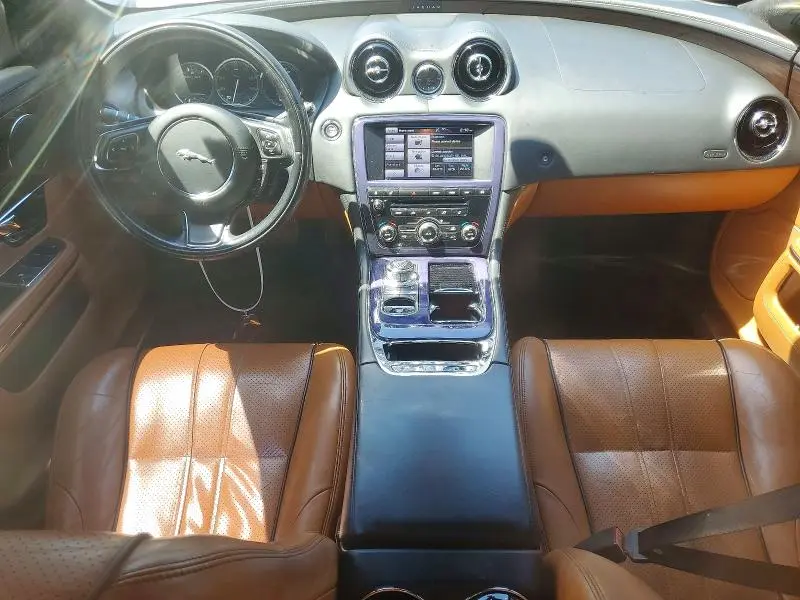 2013 JAGUAR XJ   