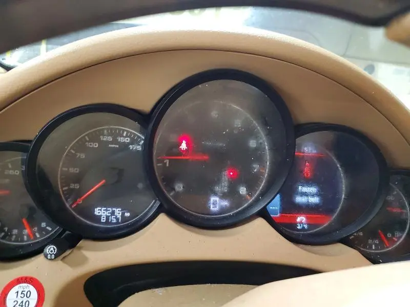 2013 PORSCHE CAYENNE   