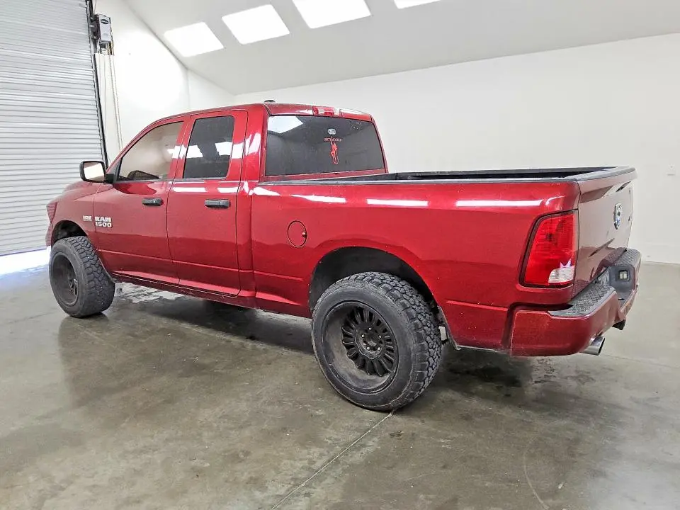 2014 RAM 1500 ST  