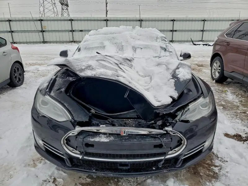 2015 TESLA MODEL S   