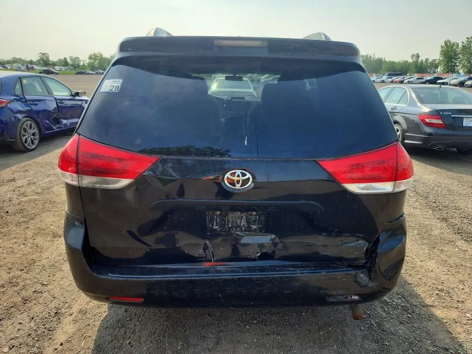 2011 TOYOTA SIENNA BASE 7-PASSENGER  