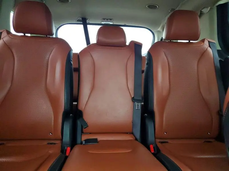 2024 KIA CARNIVAL SX PRESTIGE  