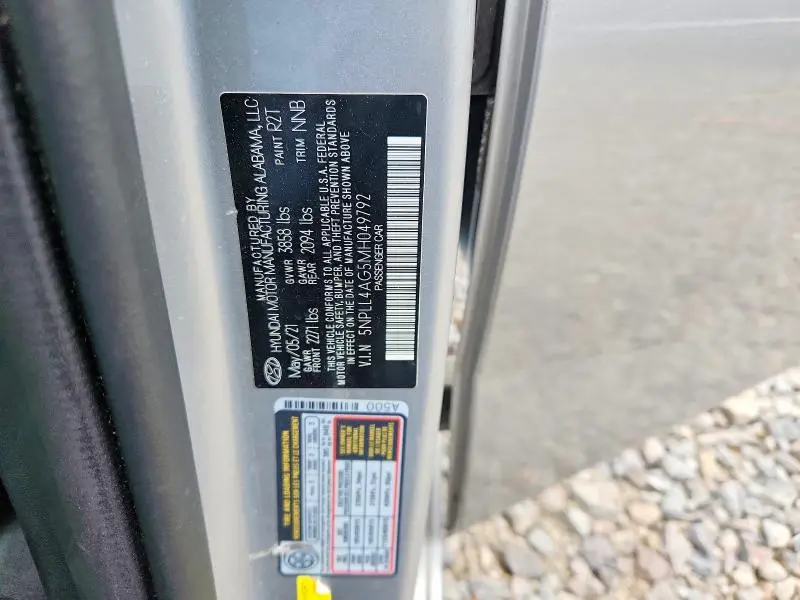 2021 HYUNDAI ELANTRA SE  