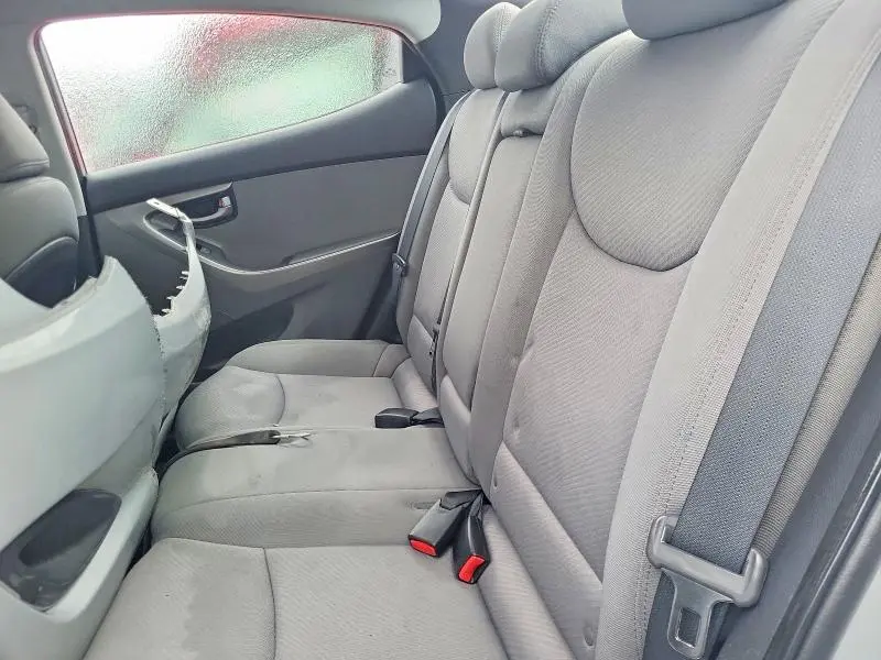 2011 HYUNDAI ELANTRA   