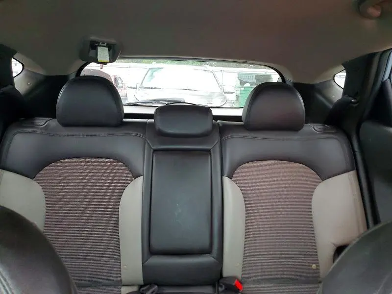 2012 HYUNDAI TUCSON GLS  