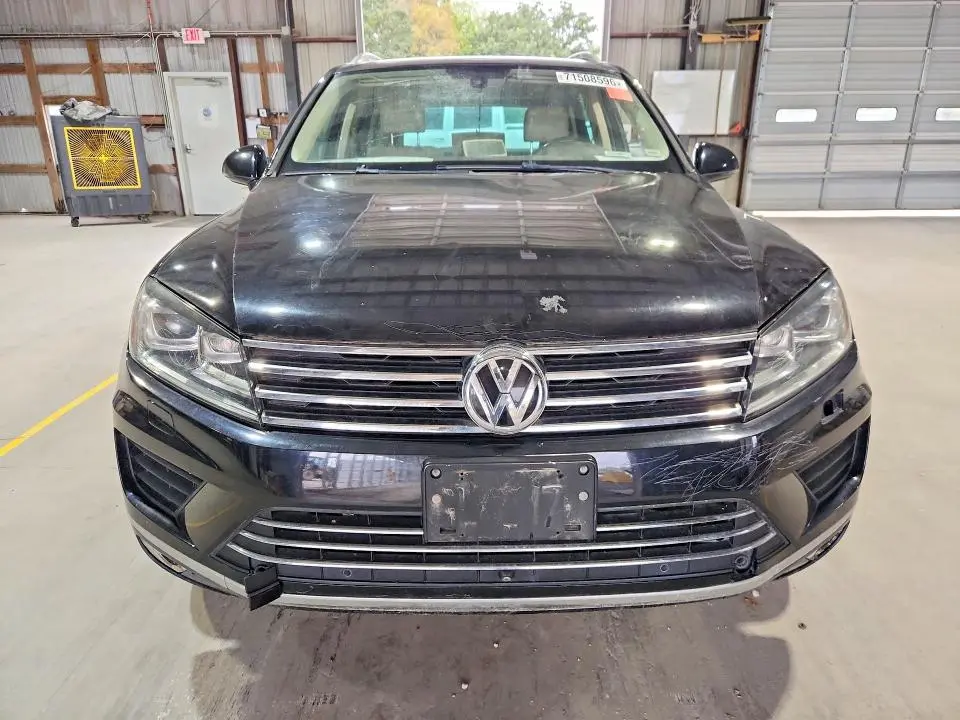 2015 VOLKSWAGEN TOUAREG V6 TDI  