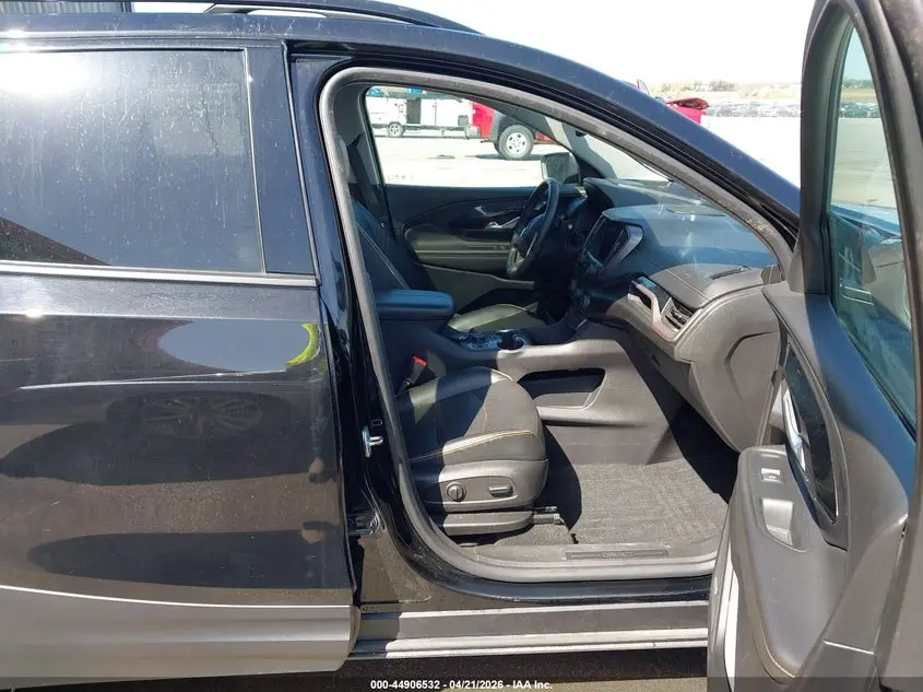 2023 GMC TERRAIN AWD AT4