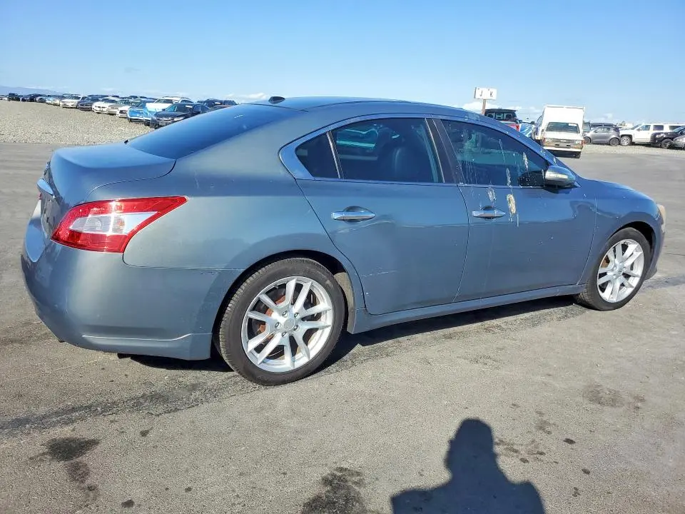2010 NISSAN MAXIMA 3.5 S  