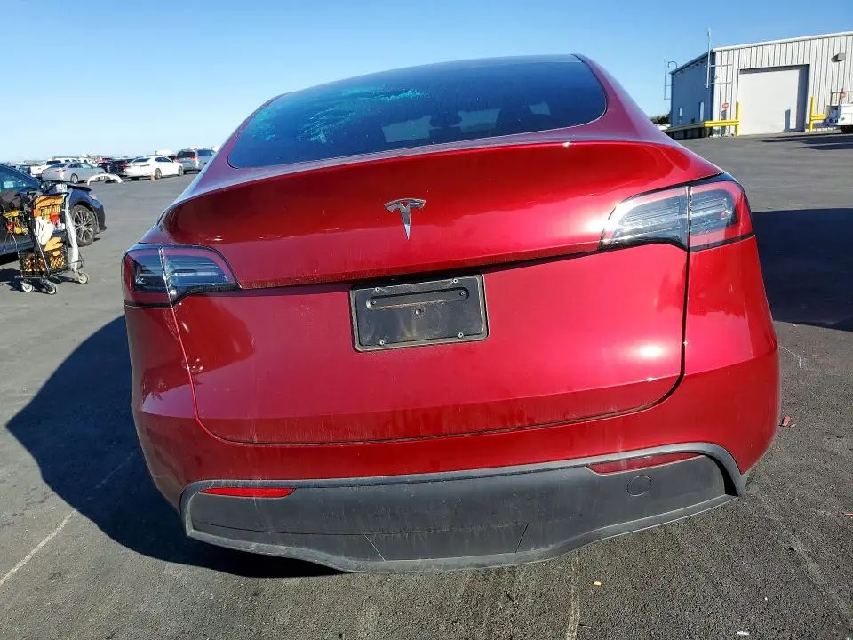2024 TESLA MODEL Y   