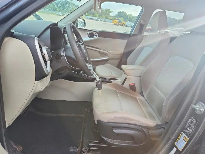 2021 KIA SOUL LX  