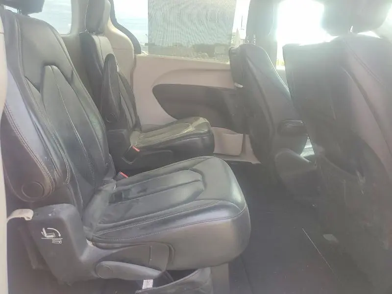 2017 CHRYSLER PACIFICA TOURING L PLUS  