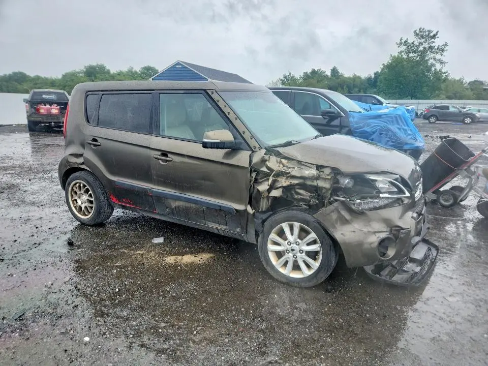 2013 KIA SOUL !  