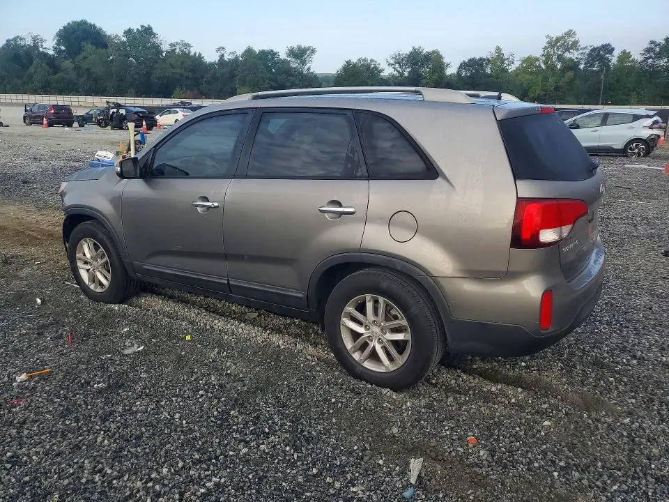 2015 KIA SORENTO LX  