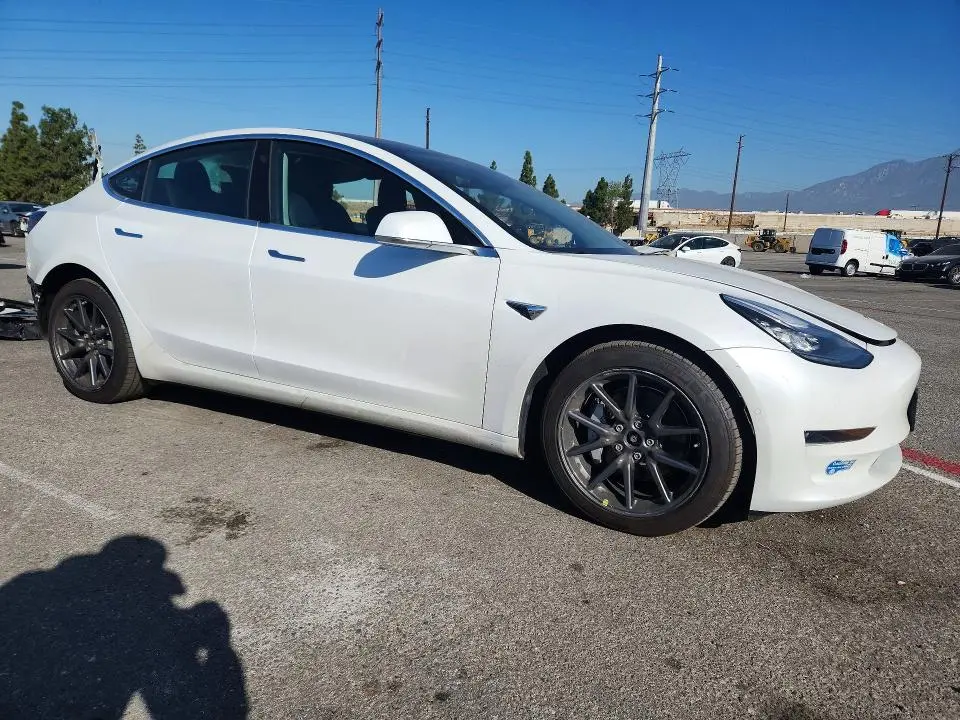2020 TESLA MODEL 3   